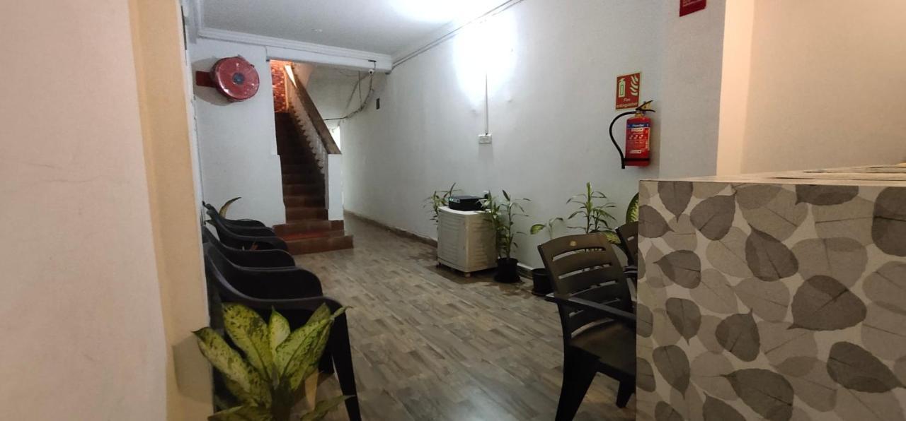 באג'ה Frank Guest House מראה חיצוני תמונה